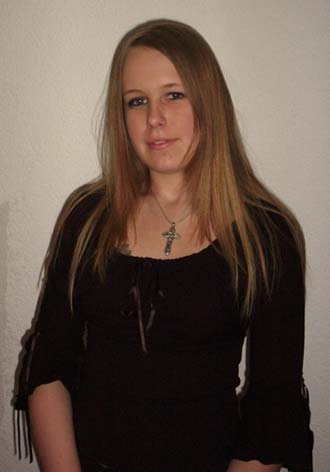 diehuebschelena.jpg